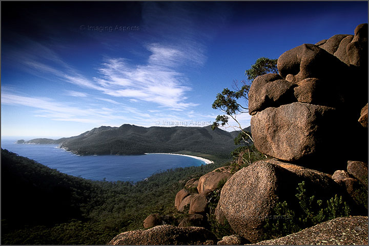 View from The Hazards overlooking Wine Glass Bay in Freycinet National Park, Tasmania.